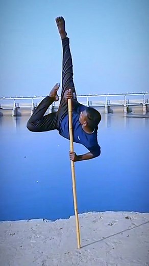 Stickman silambam on Instagram: "LED nunchaku killing perform 💥 #nunchaku #nunchakufreestyle #nunchakutraining #nunchucks #martialarts #sport #stickmansilambam #nunchakuskills #beach #marina #chennai #trendingreels #skill #nunchakulife #selfdefense"