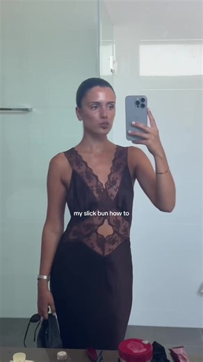 How to Create a Perfect Slick Bun