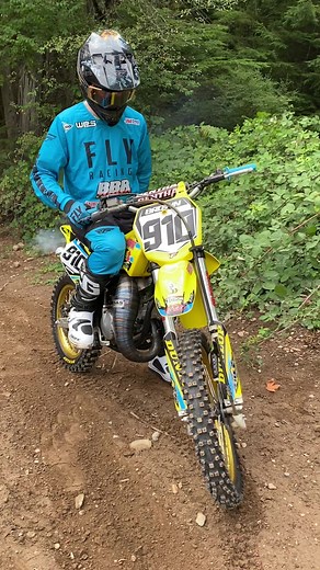 Suzuki RM85 2001 Warm-up and Ride | Motosport Suzuki RM Showcase