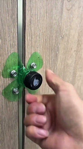 Making a wooden lock and cover on the door surface as an alternative to an iron lock #viralshorts