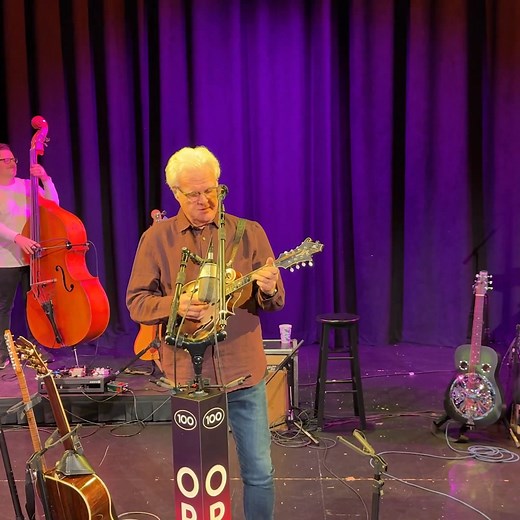 Join me and my award-winning band, Kentucky Thunder in Nashville, Indiana, on Thu., Dec. 11 for a mix of holiday favorites, new arrangements, and signature instrumentals, all performed with tight harmonies and some mighty fine pickin’! Tickets: bit.ly/RSKT-BCMC | Ricky Skaggs