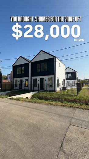 🚨 4-PLEX FOR SALE — The 4PLEX Play Starts HERE 🚨 💡 The Duplex Play… but bigger. Four doors, one mortgage. 💰 Loan Options (YES, you can buy a 4-unit!) • FHA: 3.5% down • VA: 0% down • Conventional: 5–20% down 🏡 Property Summary — Houston, TX • Price: $799,900 • 4 Units Total (Each: 2 bed • 2.5 bath) Perfect for house hackers or investors ready to scale FAST. ⸻ 🔥 The 4PLEX Play — Step-by-Step Wealth Building 🏠 Step 1: Buy a 4PLEX using FHA / VA / Conventional 👨‍👩‍👧 Live in one unit, rent