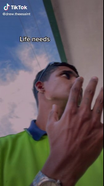 Life needs a lil balance❤️, even if it mean drinking water at the clubs 🥹🤪 #tiktokfj #fyp #fypシ #fiji #musically #tiktokaustralia #tiktokindia #middlechild #dadsoftiktok #youngest #fypシ #hashtag