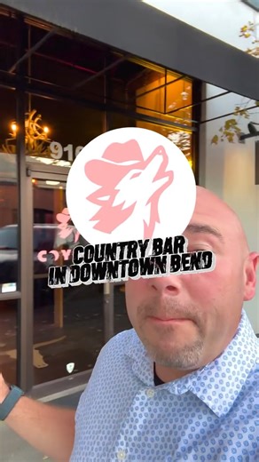 Desert Current on Instagram: "Downtown Bend just got a little country 🤠 We checked out The Coyote and it’s the full experience! From the mechanical bull and live music to the incredible food. The cocktails are masterfully executed and so well-balanced (try the Cactus Rangel!). Don’t miss the Southern Slides or the wild Snake Bites (spicy jalapeños with tuna!). Stop by for the vibe and stay for the fun!"