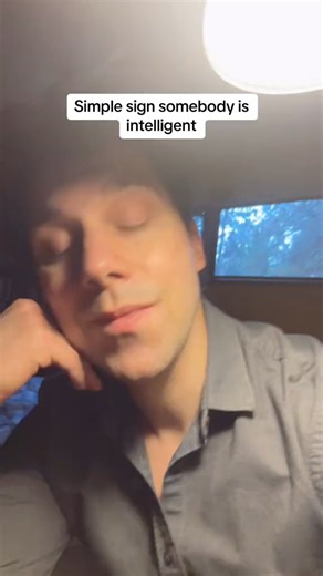 An intelligent person wants to learn from everyone #intelligent #intelligence #smart #quotes #wisdom | Philosophy Sharing