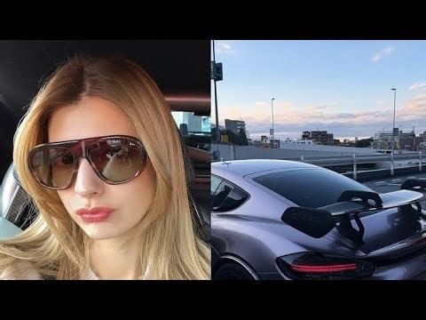 【 マギー 】「毎日駆け抜けてるよ」愛車「ポルシェ 718 ケイマン GT4 RS」を公開 「GT4ほんと似合う」「カッコいい」など絶賛の声