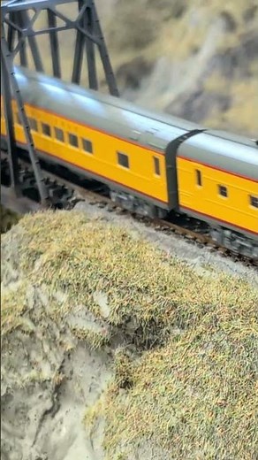 N Gauge Thunder Mountain Layout | Diesel Train Crossing Bridge | West Wales Model Railway Exhibition
