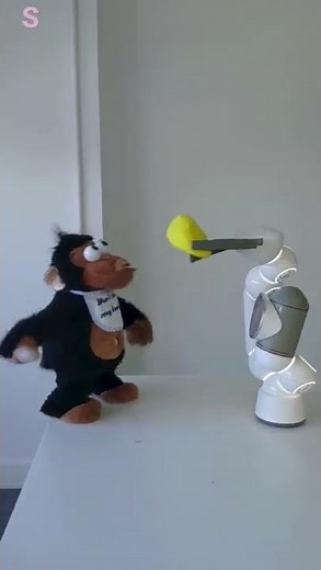 Robotics/Clicbot- Is this the coolest robot on earth