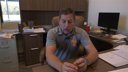 John Gunter with the UT Extention Office explains the effects of Johnson Grass and its effects on livestock. | 103.9 WDEB