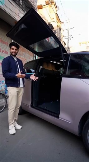 Delhi Roadside Pe Mini Robo Car! Size Dekh Ke Sab Shock 😱🤖 #Delhi #RoboCar #FutureTech