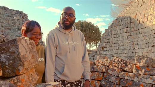 You cannot eat an elephant by yourself sahwira 🐘 Invest here: https://jamboo.app | Takwana Tyaranini