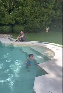 Who wouldn't love to swim? 🏊‍♀ | Zoe Miranda