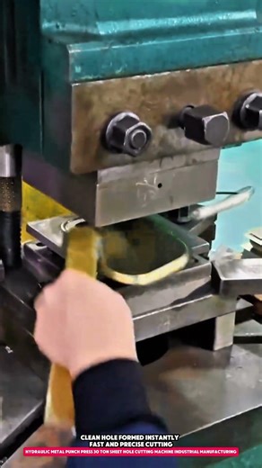 Hydraulic Metal Punch Press 30 Ton 120 Strokes/min Sheet Hole Cutting Industrial Machine