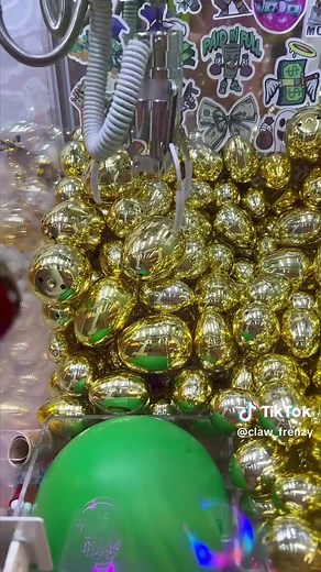 Mastering the Claw Machine: Tips and Tricks for Winning