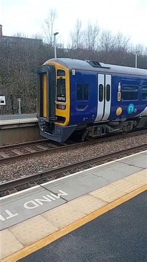 Northern class 158 arriving at Morley then Leeds