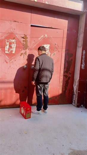 Nervous First-Time Visit: A Surprise Spring Festival Tale