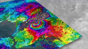 Earthquake monitoring with radar satellites