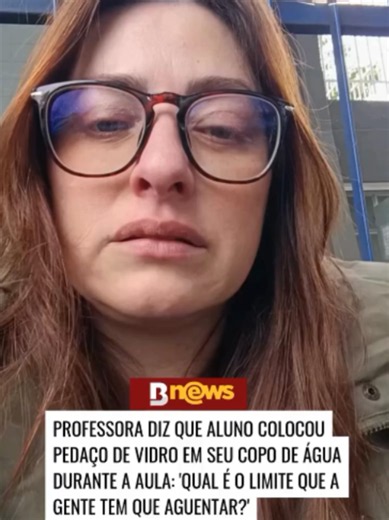 Professora de São José dos Campos tem vidro no copo de água