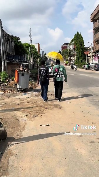 Funny Prank in Abidjan: Car Brake Surprise