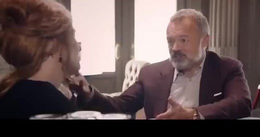 Adele Goes Undercover and Surprises Fans