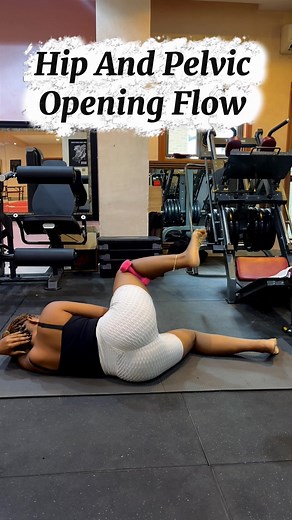 Soft control, strong foundation for pelvic mobility in motion. #MobilityTraining #CoreWork #StayAct #fypviralシ #challenge