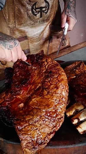 41K views · 675 reactions | You are watching a master at work.... #bbq #barbecue #grilling #beef #pork #cooking #recipes #foodies | Urban Smokehouse | Facebook