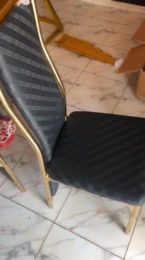 Cliente satisfaite Le luxe n'est pas un prix, c'est une sensation....