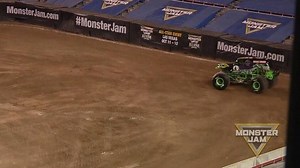 🌵Las Vegas was pretty rad this year!! Solid run and finished strong! Hope to see everyone in October for the All Star Challenge!! 💥💥 . . @plhatcher22 @timhall_jr . #monsterjam #gravedigger #lasvegas #goodguybadtruck #samboydstadium | Morgan Kane