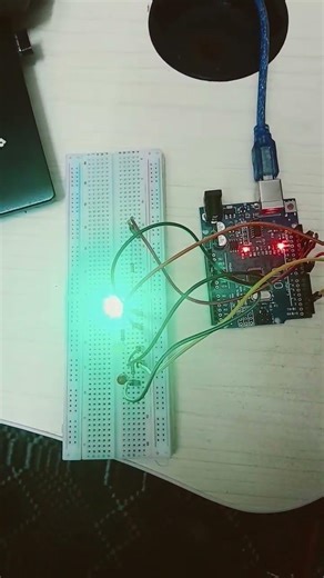 My first Arduino project 😄✔️