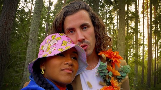 Living remotely on the Swedish countryside and sharing our daily life