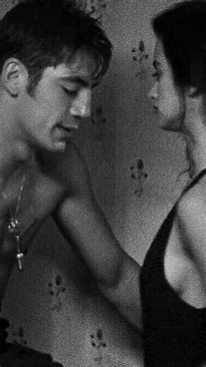 LUMINARY LEGENDS on Instagram: "Javier Bardem and Penelope Cruz in “Jamón Jamón” (1992) 🥀 . . . . . #javierbardem #penelopecruz #love #moviescenes #romance #90saesthetic #90svintage #movies #fallinginlove #loveyou #loveme #lovestory #kiss #romantic #90s #90smovies #aesthetic #iloveyou #spark #couplelove #iloveyou #movies #nostalgia #vintagelove #lovelanguage #hugs #feel"