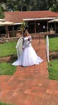 Kenya Wedding Portraits Photoshoot Outdoors Onlocation Nairobi Bridal Bride Beauty Fashioable Detail