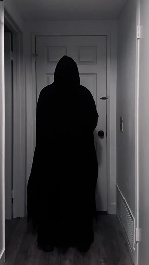 Ghostface Cosplay Ideas from Scream Movie