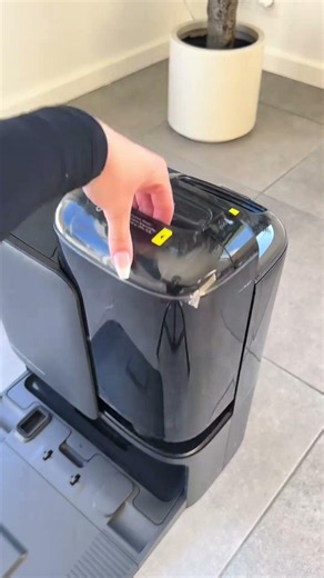 Satisfying Robot Vacuum ASMR