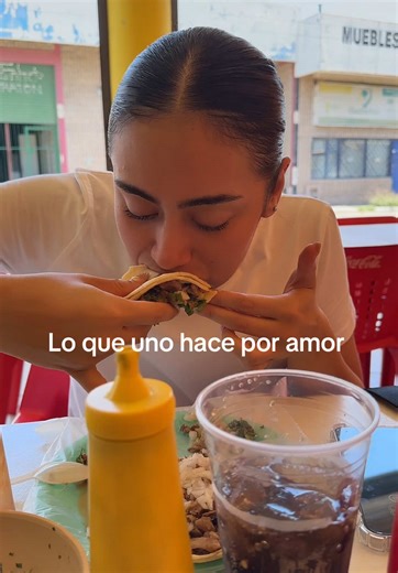 Lo que uno hace por amor: Momentos divertidos de parejas