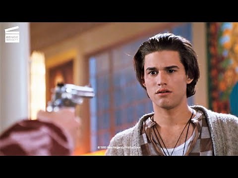 Empire Records: The shoplifter Warren returns to the store with a gun