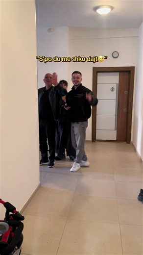 Heren tjeter me bujt @Elona Selmani @Lorik Selmani🐣❤️#fyp #momtokmevjosen #blowthisupforme #algorithm #babyjos