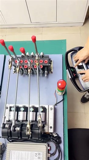 #Truck-mounted crane #Mobile crane #Drilling rig #Truck-mounted crane remote control part 43