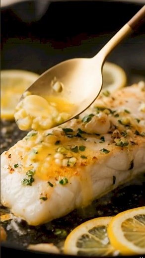 Lemon Garlic Butter Cod #seafood #cooking #food #recipe #shorts