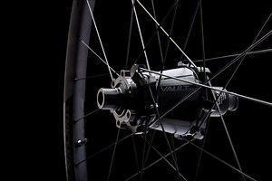 Race Face Turbine R Wheelset and Vault Hub roll out