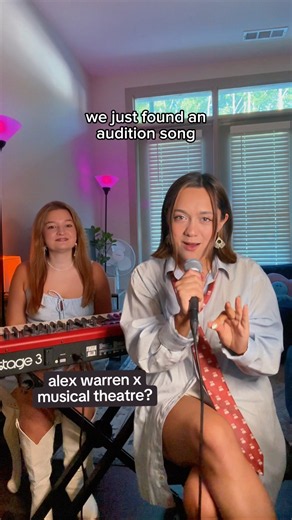 need this song in a musical asap ‪@AlexWarren‬ 🎭 #rescuer #musicaltheatre #alexwarren #alto #audition