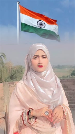 SONAM QUEEN on Instagram: "Watan na bech dena 🧕🏻😔 . . . . . . #trending #muslim #fypシ❤️💞❤️ #islamicquotes #viral"