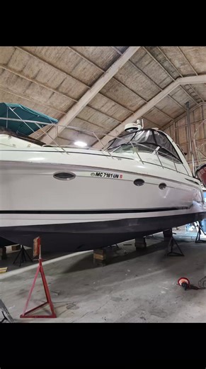 2006 Formula 37pc with a full electronics refit with Raymarine Radar, RealVision 3D Thru-hull Sonar, Chartplotter, Auto-pilot, Hydraulic steering and NMEA network to control it all seamlessly. This crew is ready to dive some shipwrecks!!#marineelectronics #adventure #buytheboat | Herron Marine Audio & Electronics