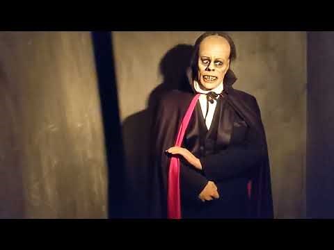 Hollywood Wax Museum Horror Chamber :(( Los Angeles Inside The Hollywood Wax Museum. Full Tour