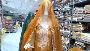 31K views · 587 reactions | सूरत वाले भी यही से लेते है / फैक्ट्री से भी सस्ता रेट MB NO - 9316660687 , 9016203002 | Praveen Vlogs | Facebook