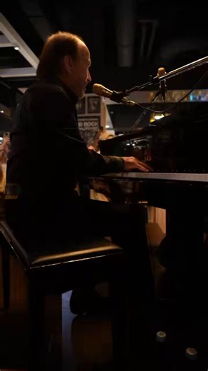 Flashback: An unforgettable moment last summer in Nashville as Lee Greenwood jumped on the piano and brought the house down.
