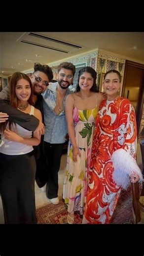 Sonam Kapoor's Stylish 41st Birthday Bash with Kapoor's Family!🤯#sonamkapoor #birthday #kapoorfamily