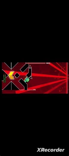 eu passei outro layout no geometry Dash!!