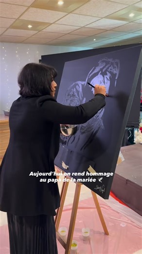Sharuki Nag's on Instagram: "Aujourd’hui, nous avons créé un moment unique au plus beau jour de la vie de ces mariés, en faisant revivre l’un des êtres les plus chers à leurs yeux… 🕊️ Chaque mariage est un moment remplie d’émotions et de bouleversement, pas seulement pour les mariés, mais aussi pour toute leur famille. Je crois que je ne m’y habituerais jamais. Merci infiniment pour ta confiance. Ça a été un honneur pour moi de faire briller votre père ce soir 🤍 #ideecadeau #cadeaupersonnalise