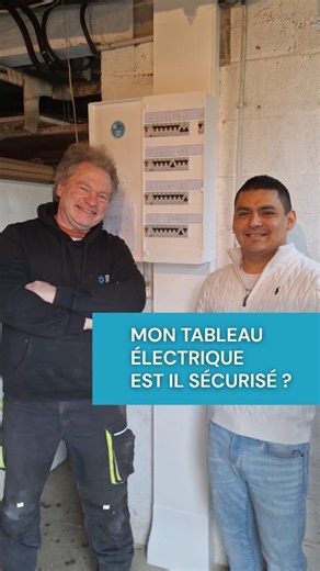 Avec un tableau électrique ancien ou abîmé, il y a 2 risques au quotidien : 🔥 un risque d’incendie ⚡ un risque d’électrocution 👉 Quelques signes qui doivent vous alerter : • pas de disjoncteur différentiel 30 mA • fils visibles ou mal fixés • anciens fusibles encore en place • tableau qui chauffe, disjoncte souvent ou dégage une odeur Un tableau aux normes permet de couper le courant AVANT qu’un accident ne se produise. 💬 En cas de doute, n’hésitez pas à nous envoyer une photo de votre tablea